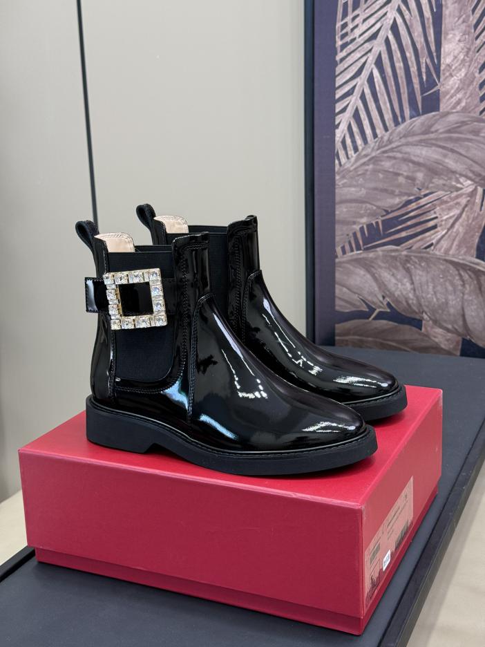 replica,schuhe,beste,kaufen,1:1,besten,seiten,Replik,turnschuhe,sneakers Roger Vivier Chelsea-Stiefel mit eckiger Schnalle