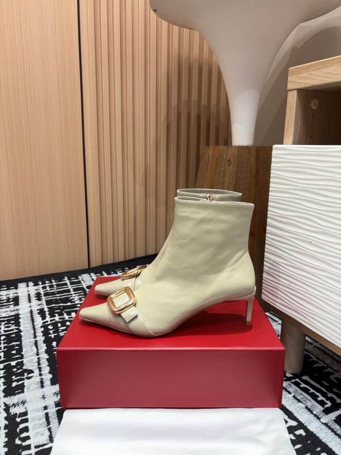 replica,schuhe,beste,kaufen,1:1,besten,seiten,Replik,turnschuhe,sneakers Roger Vivier Stiefeletten mit quadratischer Schnalle replica,schuhe,beste,kaufen,1:1,besten,seiten,Replik,turnschuhe,sneakers Roger Vivier Stiefeletten mit quadratischer Schnalle