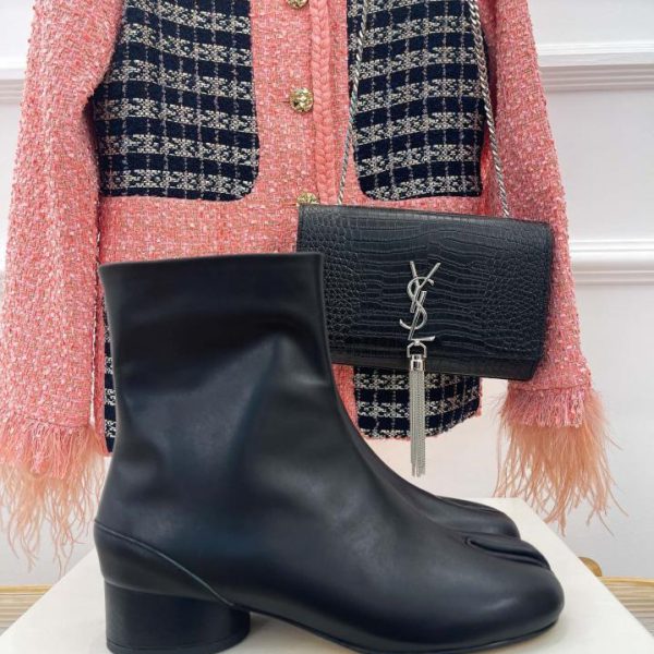 Maison Margiela｜MM6 klassische Herbst- und Winterstiefel mit dickem Absatz und geteilter Zehenpartie