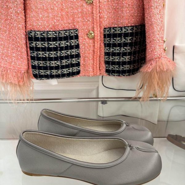 Maison Margiela｜MM6 Retro-Schuhe mit geteilter Zehenpartie