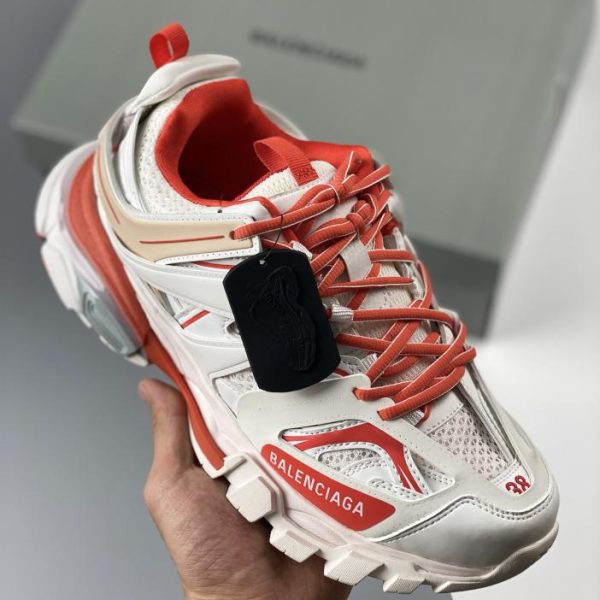 Outdoor-Konzeptschuhe der Generation 3.0 von Balenciaga