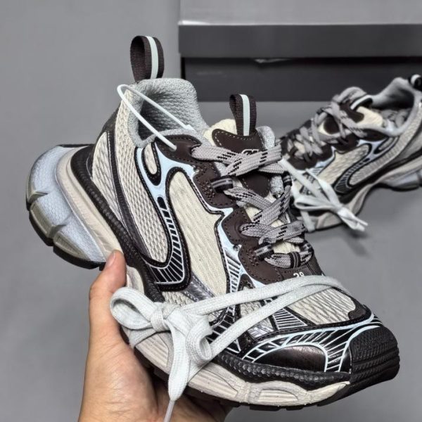 Balenciaga 3XL neue Sunner-Sneaker der zehnten Generation