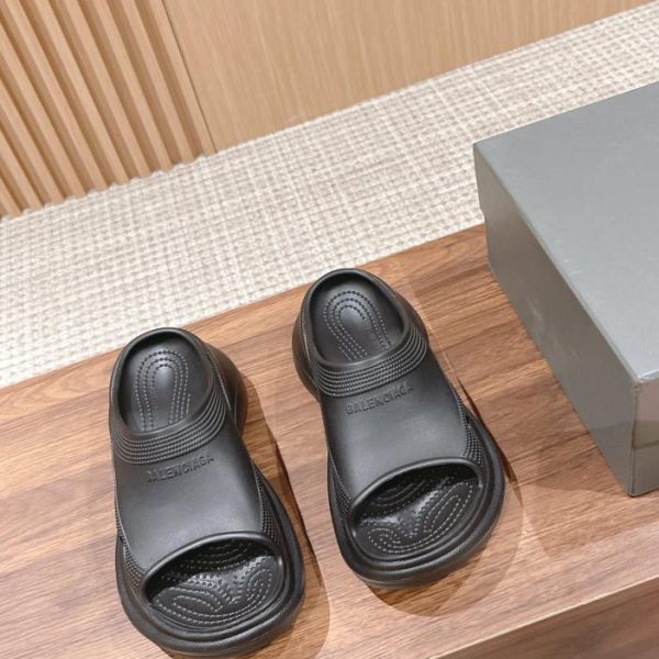 replica,schuhe,beste,kaufen,1:1,besten,seiten,Replik,turnschuhe,sneakers Balenciaga gemeinsame Plateau-Sandalen-Serie
