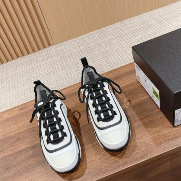 replica,schuhe,beste,kaufen,1:1,besten,seiten,Replik,turnschuhe,sneakers Klassische Chanel-Sneaker mit luftigem Polster, die den Tragekomfort erhöhen