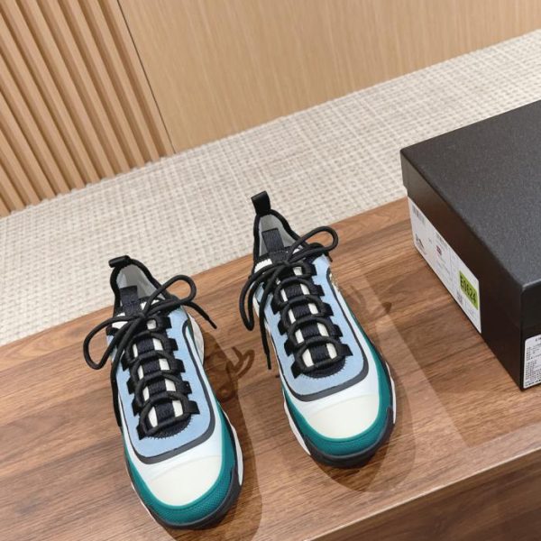 replica,schuhe,beste,kaufen,1:1,besten,seiten,Replik,turnschuhe,sneakers Klassische Chanel-Sneaker mit luftigem Polster und lässigem Design