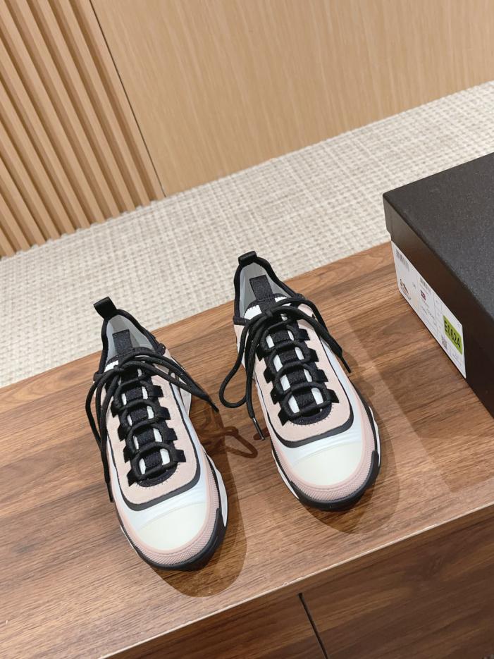replica,schuhe,beste,kaufen,1:1,besten,seiten,Replik,turnschuhe,sneakers Klassische Chanel-Sneaker mit luftigem Polster und lässigem Design replica,schuhe,beste,kaufen,1:1,besten,seiten,Replik,turnschuhe,sneakers Klassische Chanel-Sneaker mit luftigem Polster und lässigem Design