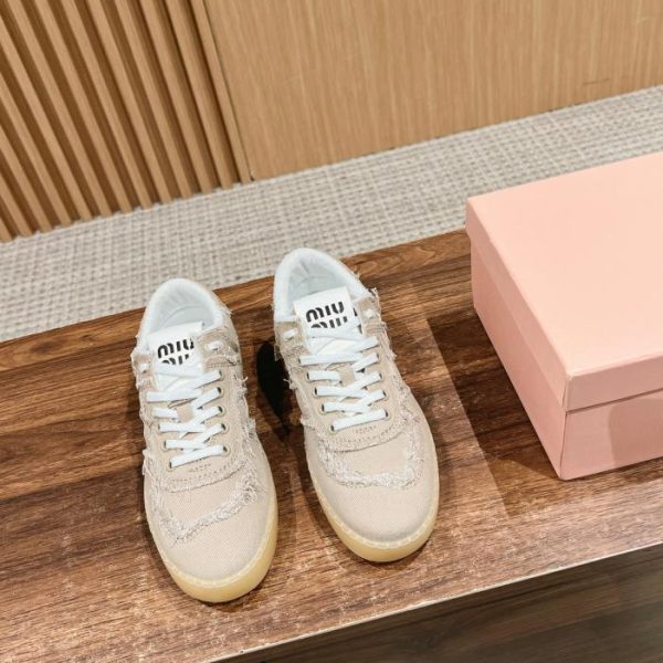 [Top-Version] Lässige Canvas-Sneaker von Miu Miu