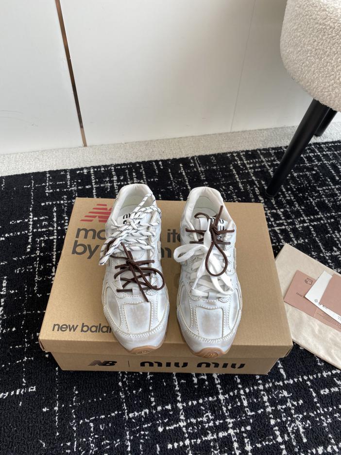 replica,schuhe,beste,kaufen,1:1,besten,seiten,Replik,turnschuhe,sneakers [Top-Version] MIU MIU*NEW BALANCE 530 Retro-Sneaker