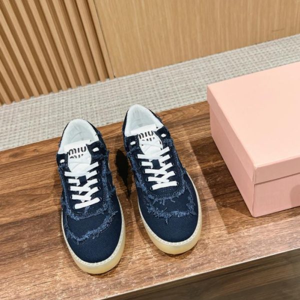 [Top-Version] Lässige Canvas-Sneaker von Miu Miu