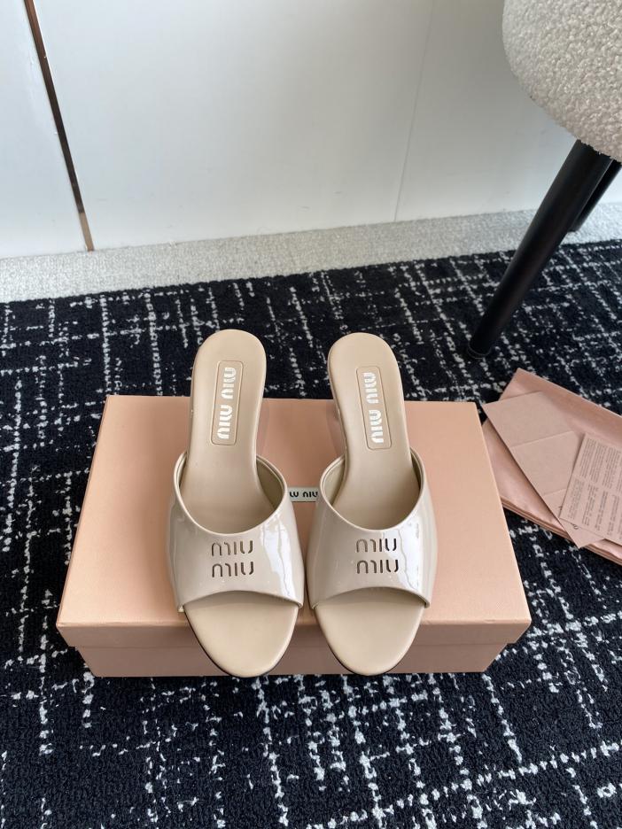 replica,schuhe,beste,kaufen,1:1,besten,seiten,Replik,turnschuhe,sneakers [Top-Version] (10 cm) Miu Miu Fischmaul-Sandalen
