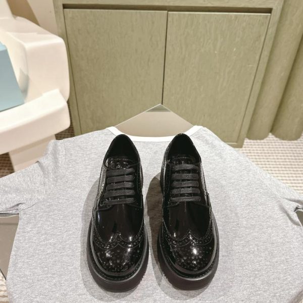 [Top-Version] Prada-Loafer mit dicken Sohlen
