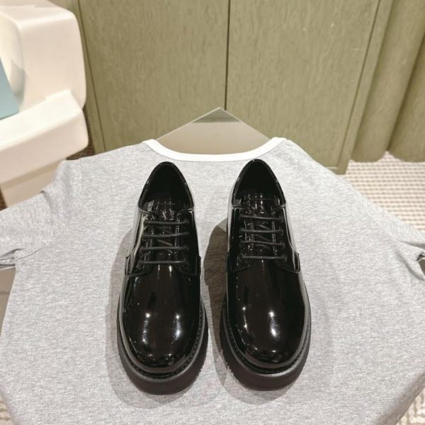 [Top-Version] Prada-Loafer mit dicken Sohlen