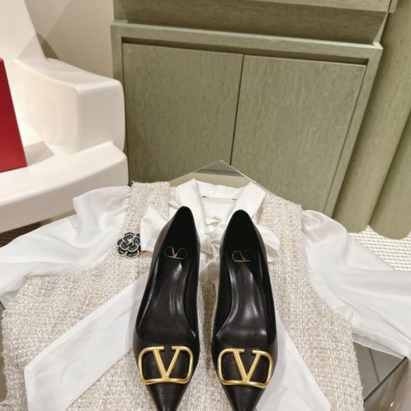 replica,schuhe,beste,kaufen,1:1,besten,seiten,Replik,turnschuhe,sneakers [Top-Version] Ballerinas von Valentino