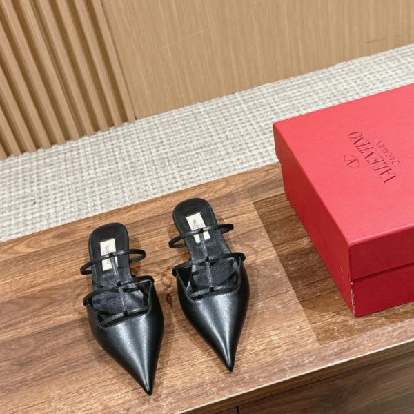 replica,schuhe,beste,kaufen,1:1,besten,seiten,Replik,turnschuhe,sneakers [Top-Version] #Valentino spitze Zehensandalen
