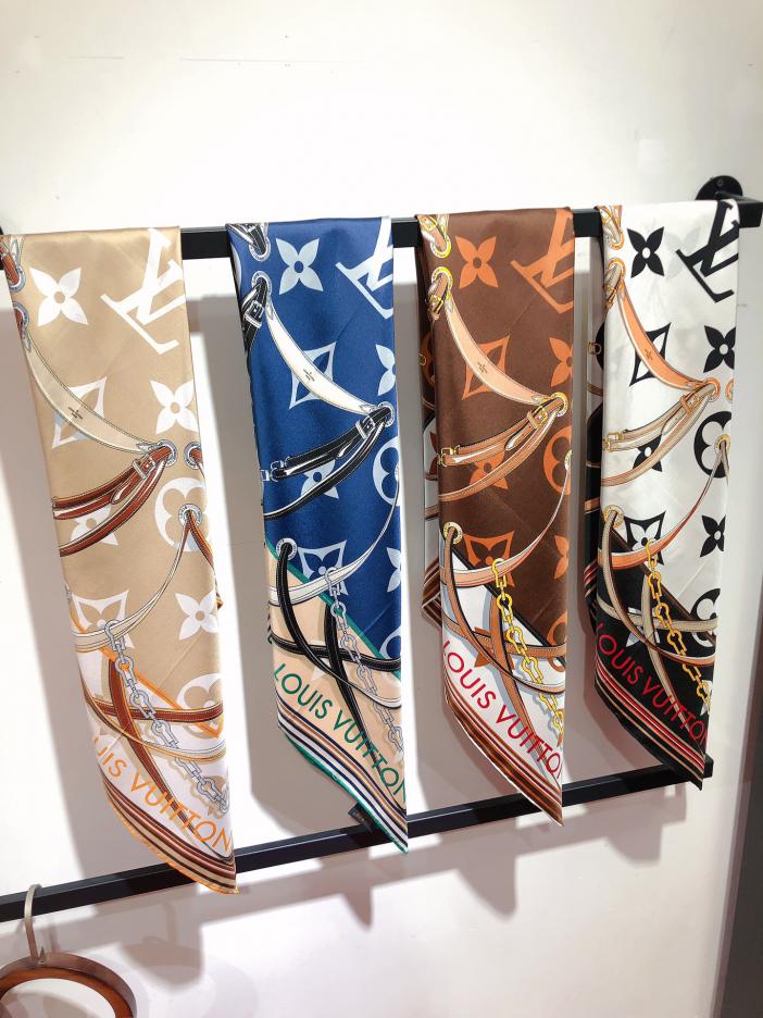 replica,schuhe,beste,kaufen,1:1,besten,seiten,Replik,turnschuhe,sneakers LOUIS VUITTON 【ULTIMATE MONOGRAM】90 cm quadratischer Schal replica,schuhe,beste,kaufen,1:1,besten,seiten,Replik,turnschuhe,sneakers LOUIS VUITTON 【ULTIMATE MONOGRAM】90 cm quadratischer Schal