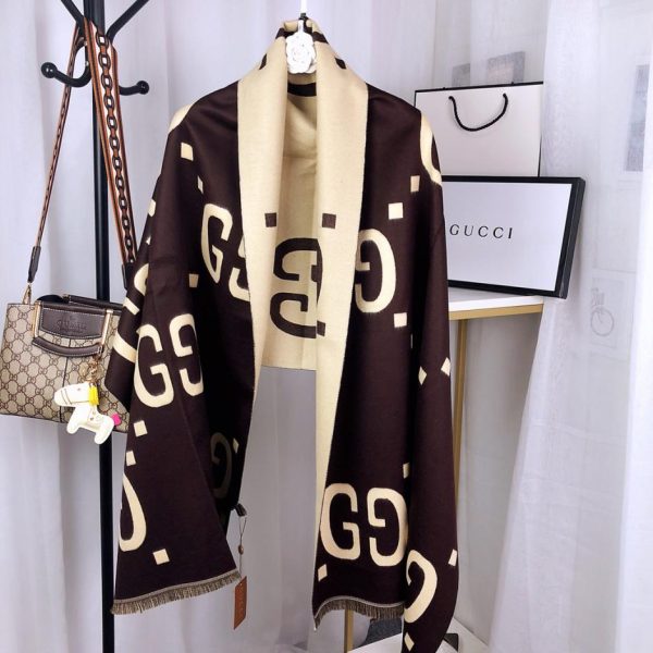 replica,schuhe,beste,kaufen,1:1,besten,seiten,Replik,turnschuhe,sneakers Gucci neuer Kaschmirschal