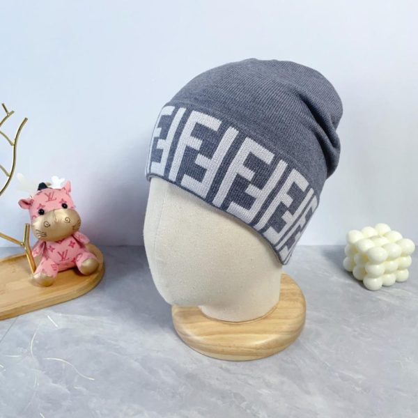 Fendis neueste Wollstrickmütze, Unisex
