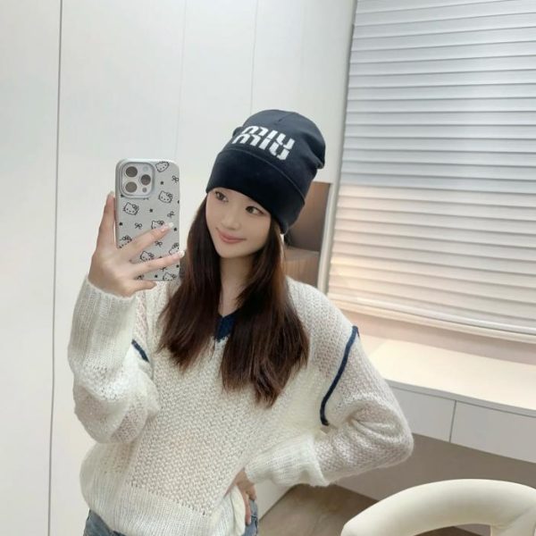 MiuMius neueste Wollstrickmütze, Unisex