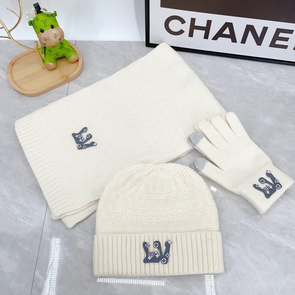 replica,schuhe,beste,kaufen,1:1,besten,seiten,Replik,turnschuhe,sneakers Dreiteiliges Set aus Schal, Mütze und Handschuhen von Louis Vuitton replica,schuhe,beste,kaufen,1:1,besten,seiten,Replik,turnschuhe,sneakers Dreiteiliges Set aus Schal, Mütze und Handschuhen von Louis Vuitton