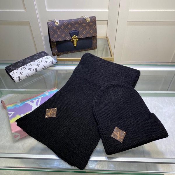 replica,schuhe,beste,kaufen,1:1,besten,seiten,Replik,turnschuhe,sneakers Klassisches Set aus Mütze und Schal von Louis Vuitton