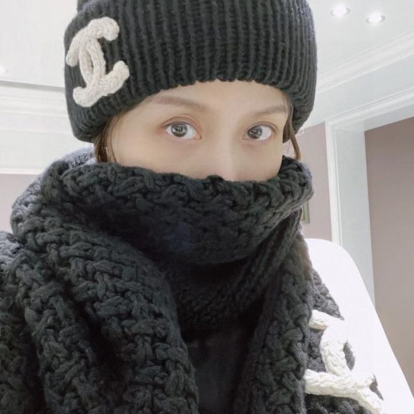 replica,schuhe,beste,kaufen,1:1,besten,seiten,Replik,turnschuhe,sneakers Chanel neues Set aus Mütze und Schal