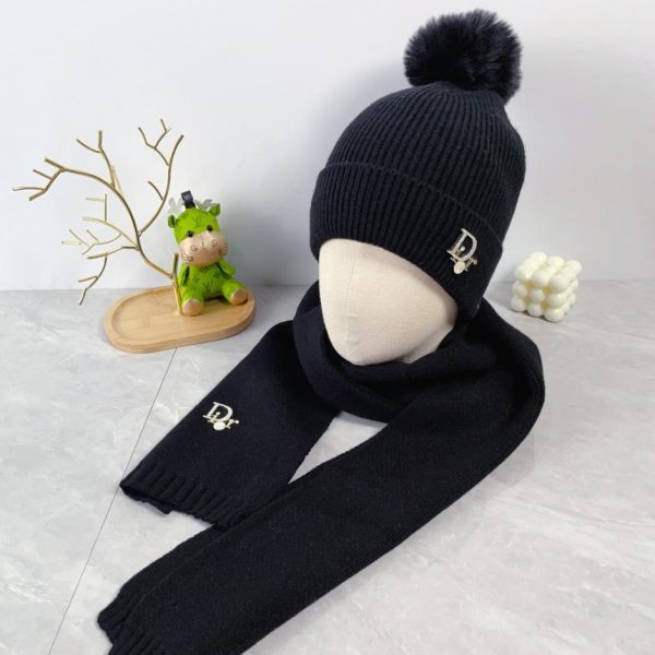 replica,schuhe,beste,kaufen,1:1,besten,seiten,Replik,turnschuhe,sneakers Zweiteiliger Hut aus Dior-Wolle