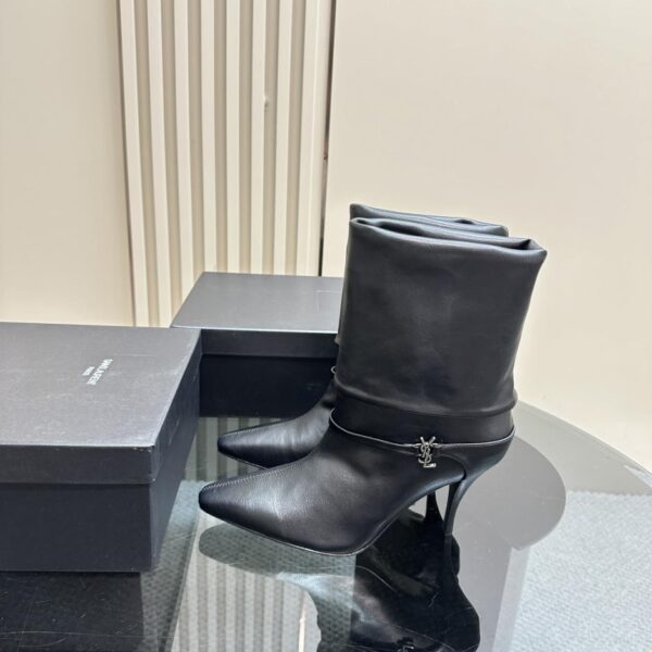 【Saint Lauren】 Kurze Stiefel mit seitlichem Reißverschluss
