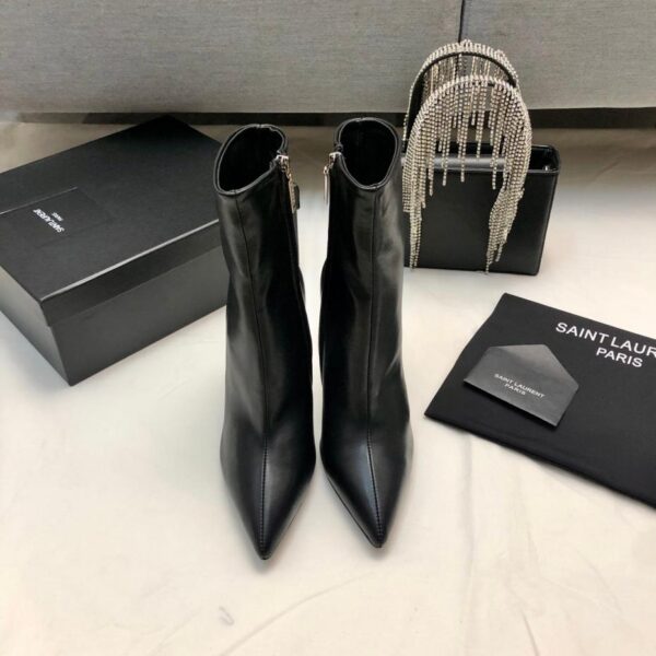 „Saint Lauren“ kurze Stiefel