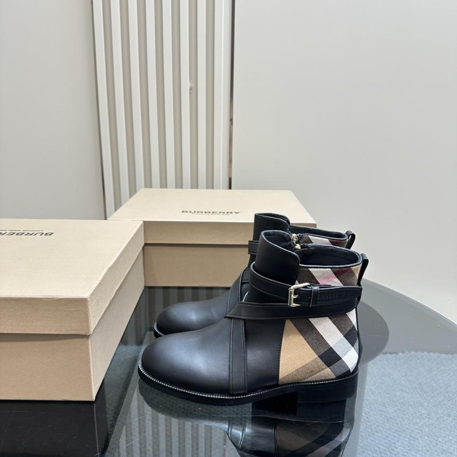 replica,schuhe,beste,kaufen,1:1,besten,seiten,Replik,turnschuhe,sneakers BURBERRBBR-Stiefel vom Designer Daniel Lee replica,schuhe,beste,kaufen,1:1,besten,seiten,Replik,turnschuhe,sneakers BURBERRBBR-Stiefel vom Designer Daniel Lee