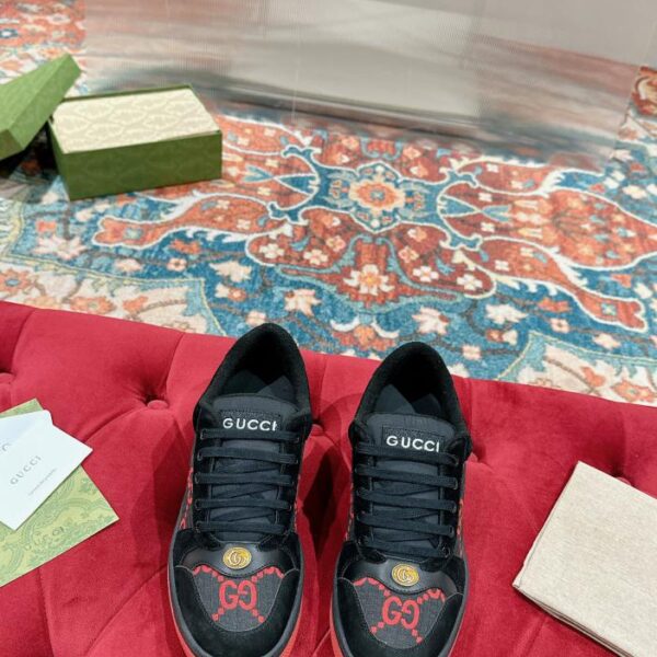 Schuhe der Gucci GG-Serie