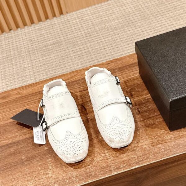 replica,schuhe,beste,kaufen,1:1,besten,seiten,Replik,turnschuhe,sneakers [Top-Version] Prada Frühjahr und Sommer neue weiße Schuhe mit dreieckigem Logo und dicken Sohlen, Freizeitschuhe aus Wildleder und Glattledernähten (8C43)