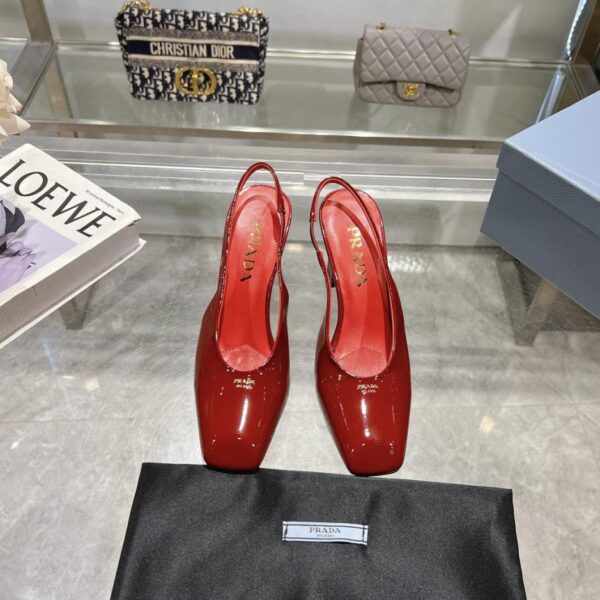 replica,schuhe,beste,kaufen,1:1,besten,seiten,Replik,turnschuhe,sneakers Prada-Sandalen mit quadratischer Zehenpartie und hohem Absatz, quadratischer Absatz, dicker Absatz, leere Schuhe