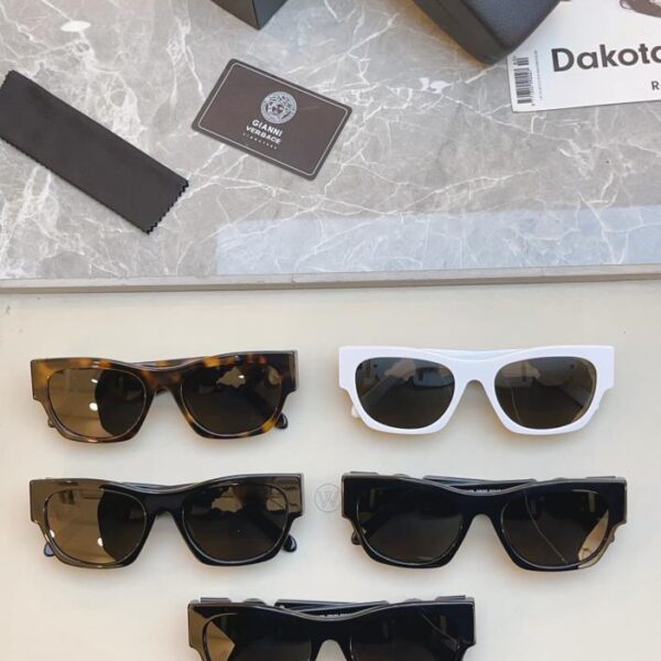 replica,schuhe,beste,kaufen,1:1,besten,seiten,Replik,turnschuhe,sneakers VERSACE neue Sonnenbrille MODELL VE4479