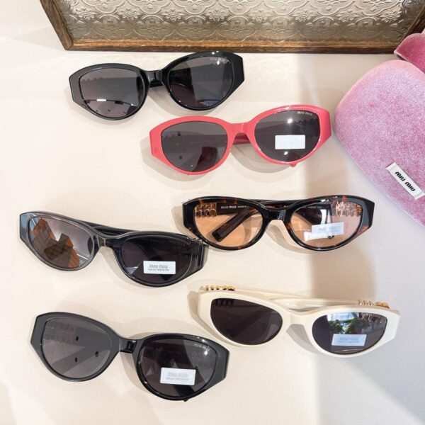 replica,schuhe,beste,kaufen,1:1,besten,seiten,Replik,turnschuhe,sneakers MIU MIU Sonnenbrille in Top-Originalqualität, MODELL SMU 16ZS