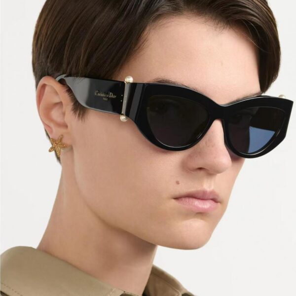 replica,schuhe,beste,kaufen,1:1,besten,seiten,Replik,turnschuhe,sneakers DIOR-Sonnenbrille in Top-Originalqualität, MODELL DioTribales B1F