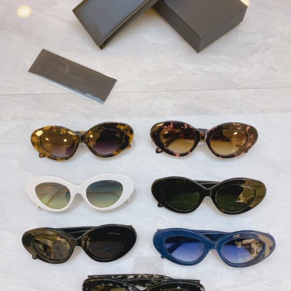 EMPORIO ARMANI neue Sonnenbrille MODELL AR8818