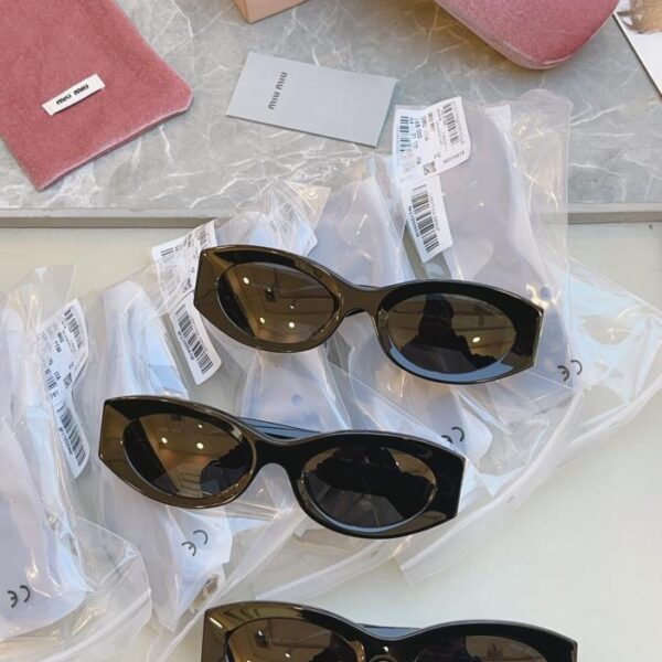 replica,schuhe,beste,kaufen,1:1,besten,seiten,Replik,turnschuhe,sneakers MIU MIU neue Sonnenbrille ModSMU 11W