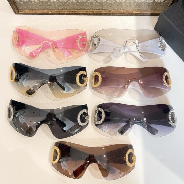 replica,schuhe,beste,kaufen,1:1,besten,seiten,Replik,turnschuhe,sneakers Hochwertige Sonnenbrille von DOLCE & GABBANA in Originalqualität, MODELL DG2298B
