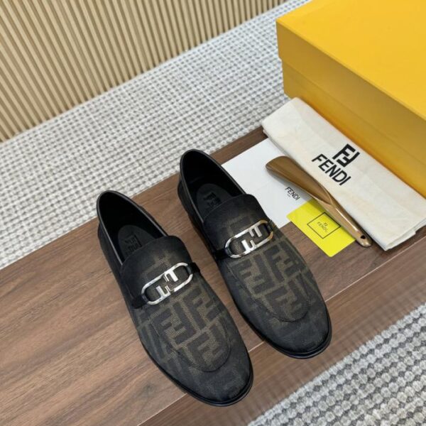 replica,schuhe,beste,kaufen,1:1,besten,seiten,Replik,turnschuhe,sneakers FENDI Herren-Business-Casual-Lederschuhe