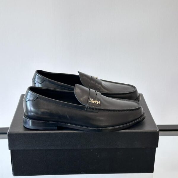 SAINT LAURENT High-End-Herrenschuhe aus formellem Leder