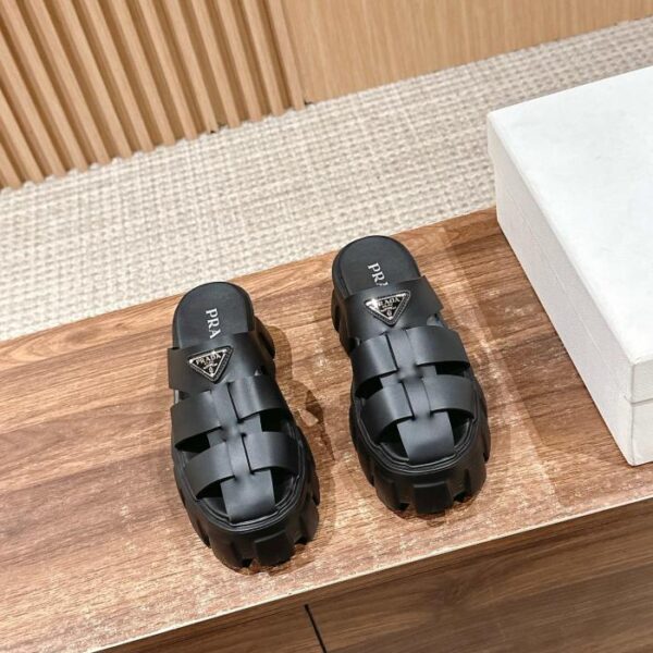 replica,schuhe,beste,kaufen,1:1,besten,seiten,Replik,turnschuhe,sneakers Pradas neue Zickzack-Römer-Gummisandalen mit dicken Sohlen