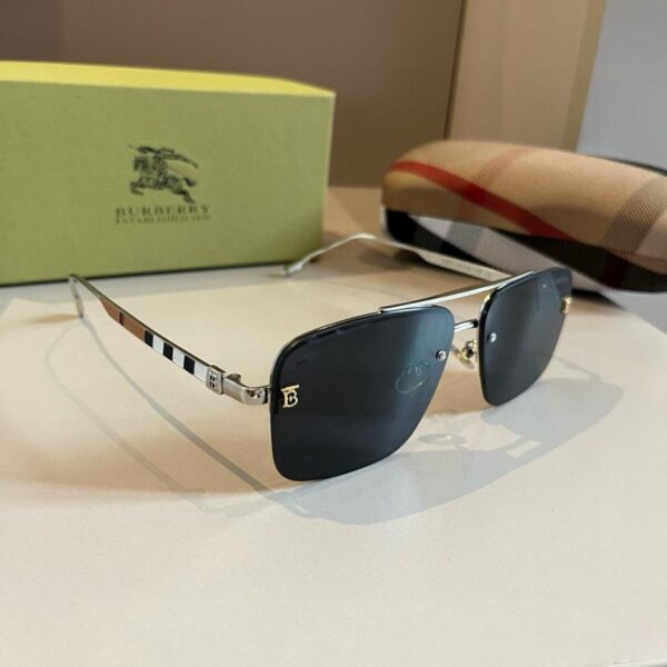 Neue einteilige Sonnenbrille von Burberry