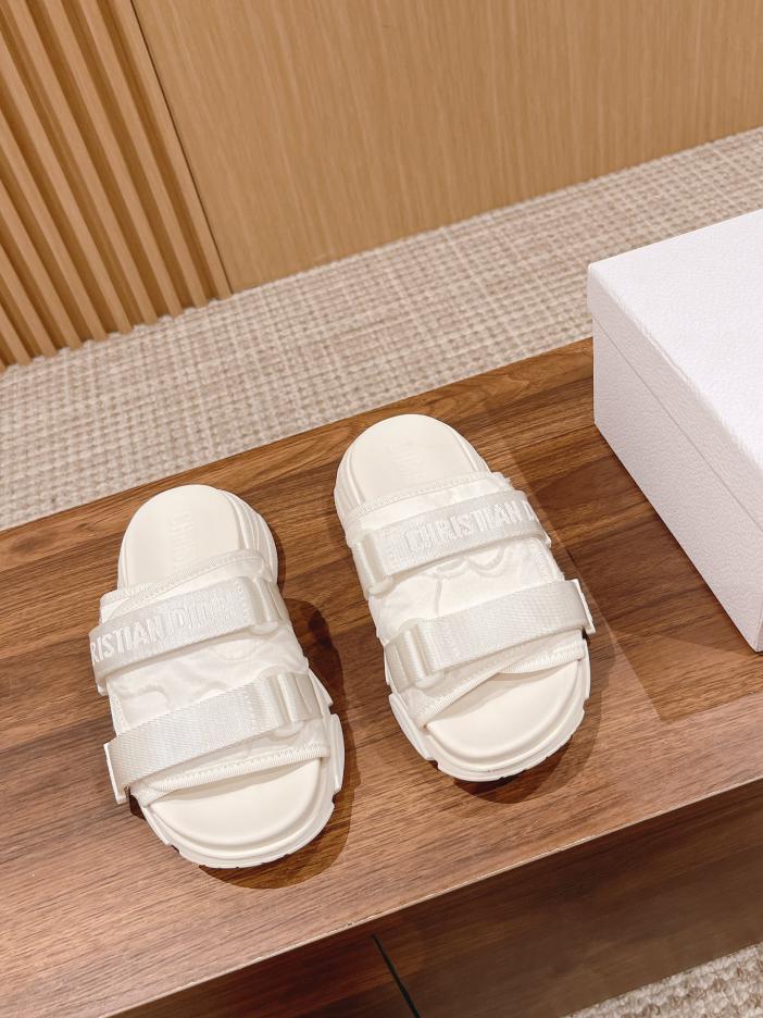 replica,schuhe,beste,kaufen,1:1,besten,seiten,Replik,turnschuhe,sneakers DIOR Dior Frühlings- und Sommer-Neue Strandpantoffeln mit dicken Sohlen replica,schuhe,beste,kaufen,1:1,besten,seiten,Replik,turnschuhe,sneakers DIOR Dior Frühlings- und Sommer-Neue Strandpantoffeln mit dicken Sohlen