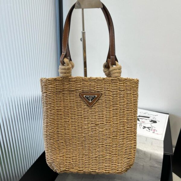 replica,schuhe,beste,kaufen,1:1,besten,seiten,Replik,turnschuhe,sneakers Gestrickte Mama-Tasche von Prada