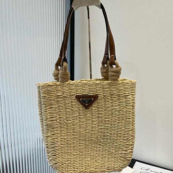 replica,schuhe,beste,kaufen,1:1,besten,seiten,Replik,turnschuhe,sneakers Gestrickte Mama-Tasche von Prada