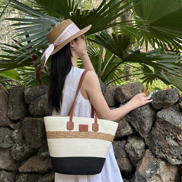 replica,schuhe,beste,kaufen,1:1,besten,seiten,Replik,turnschuhe,sneakers Handgewebte Tasche aus Bast auf der offiziellen Website von Hermès
