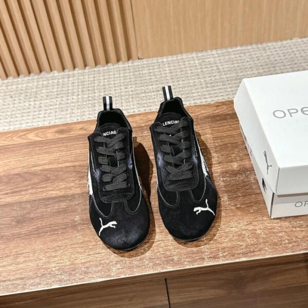 replica,schuhe,beste,kaufen,1:1,besten,seiten,Replik,turnschuhe,sneakers Puma hat die neuen Moral-Trainingsschuhe für Männer und Frauen von Balenciaga gemeinsam gebrandet