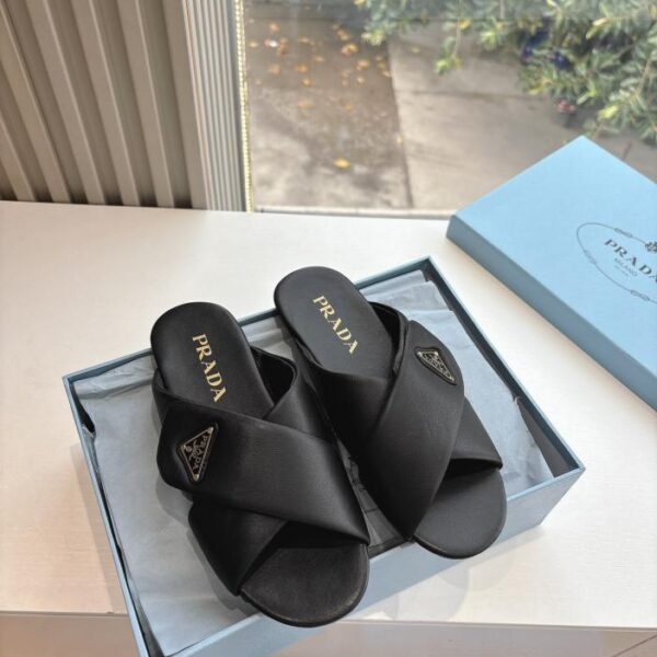replica,schuhe,beste,kaufen,1:1,besten,seiten,Replik,turnschuhe,sneakers G0286 Neueste Serie Prada Cross Boken Brotschuhe Baotou Halbhausschuhe