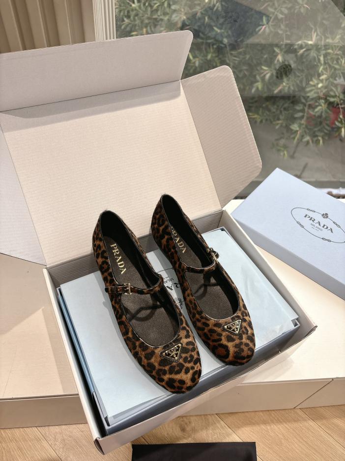 replica,schuhe,beste,kaufen,1:1,besten,seiten,Replik,turnschuhe,sneakers G887 Prada neueste Frühlings- und Sommerneue Mary Jane Ballerinas replica,schuhe,beste,kaufen,1:1,besten,seiten,Replik,turnschuhe,sneakers G887 Prada neueste Frühlings- und Sommerneue Mary Jane Ballerinas