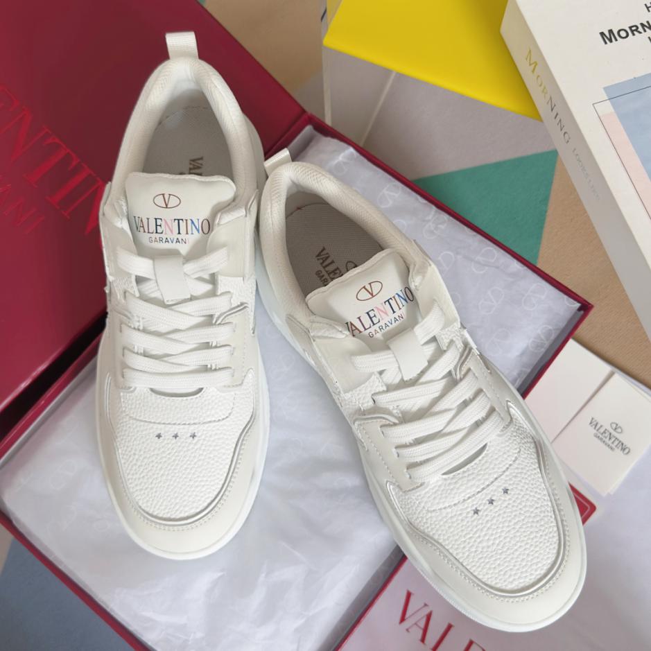 replica,schuhe,beste,kaufen,1:1,besten,seiten,Replik,turnschuhe,sneakers VALENTINO überarbeitete PinkPp-Brotschuhe im Paarstil replica,schuhe,beste,kaufen,1:1,besten,seiten,Replik,turnschuhe,sneakers VALENTINO überarbeitete PinkPp-Brotschuhe im Paarstil